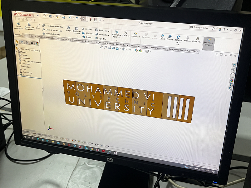 Conception SolidWorks d’une signalétique en acier Corten pour l’Université Mohammed VI Polytechnique